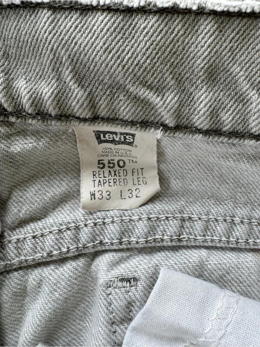 Vintage Orange Tab Levi’s 550 Relaxed Fit Tapered Gray Wash Denim Jeans 33 x 32
